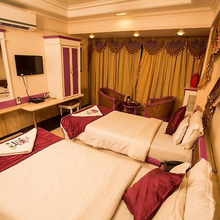 Hotel Ashwin Mumbai  Buitenkant foto