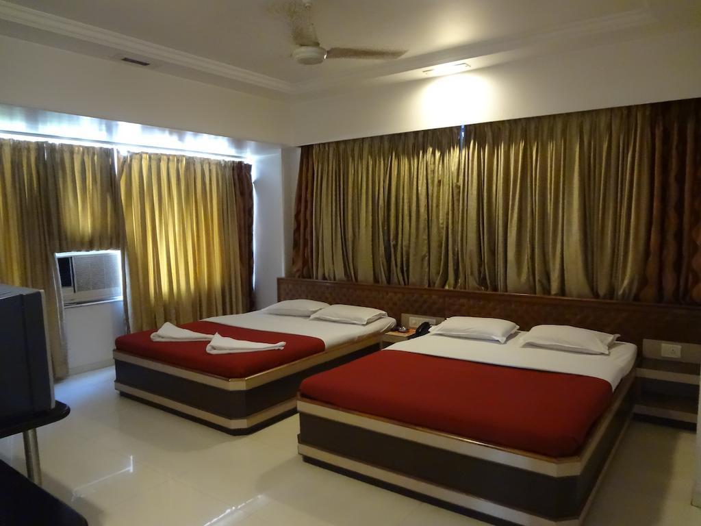 Hotel Ashwin Mumbai  Buitenkant foto