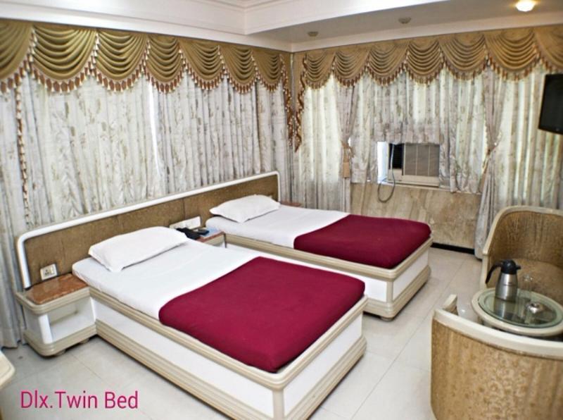 Hotel Ashwin Mumbai  Buitenkant foto