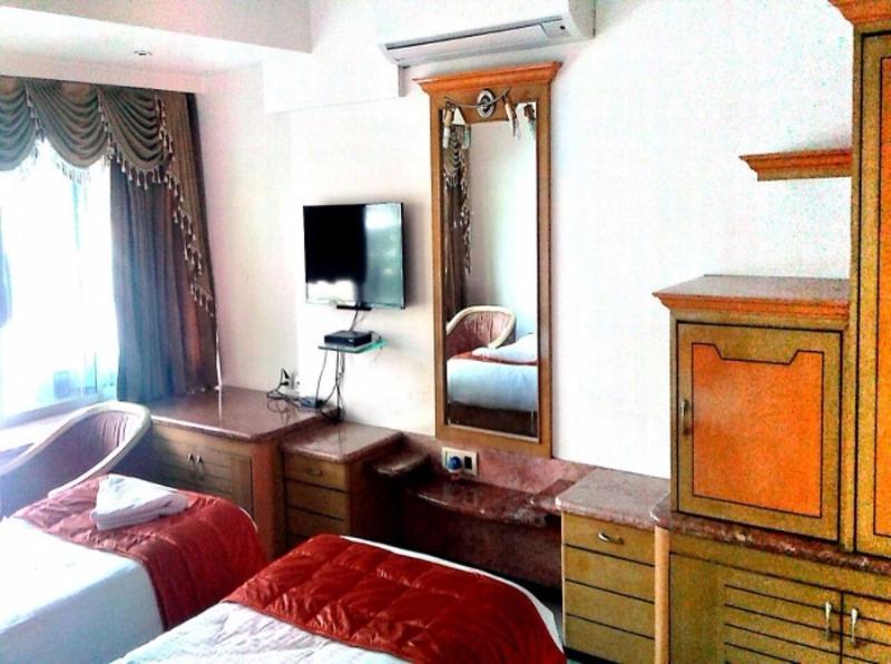 Hotel Ashwin Mumbai  Buitenkant foto
