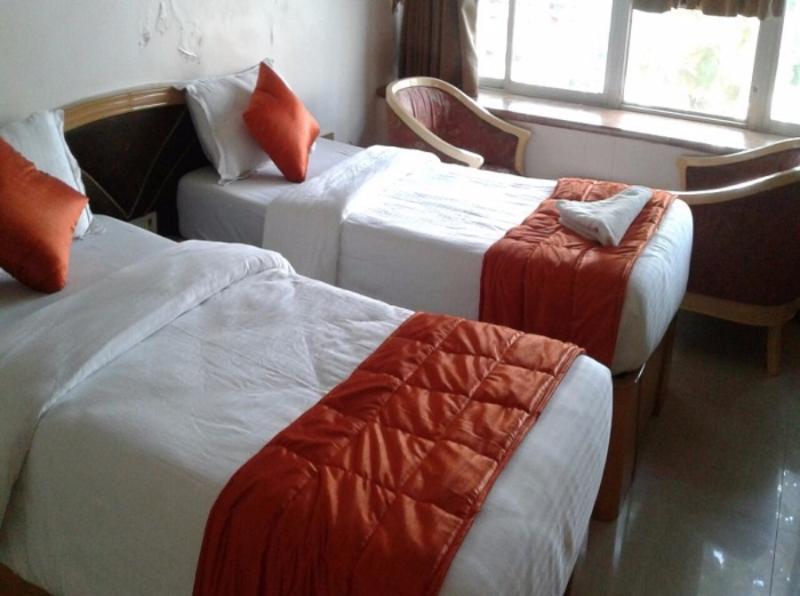 Hotel Ashwin Mumbai  Buitenkant foto