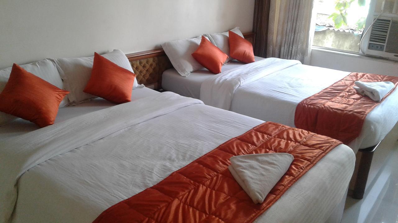 Hotel Ashwin Mumbai  Buitenkant foto