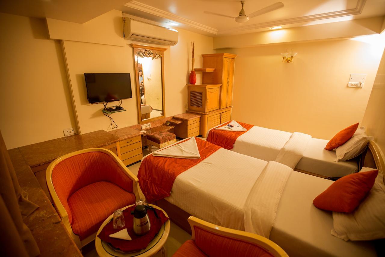 Hotel Ashwin Mumbai  Buitenkant foto